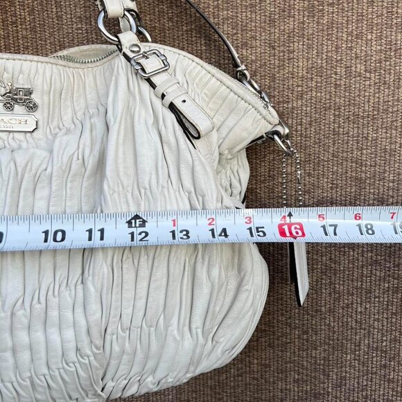 Coach Y2K Madison Sophia gathered leather satchel in a white Bone RARE - Picture 5 of 8